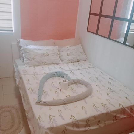 Urban Deca Staycation Mandaluyong Exterior photo